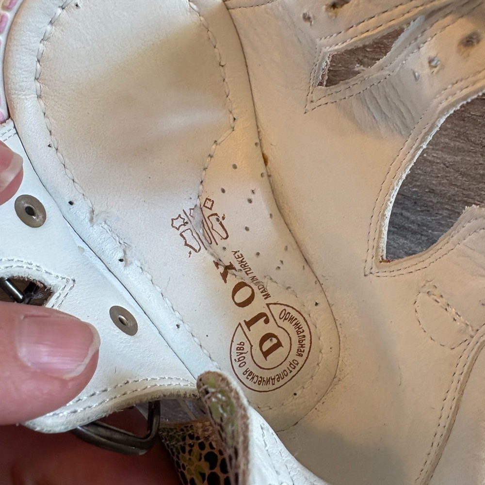 NWOT Rabbit Orthopedic Floral Sandals - Picture 7 of 8